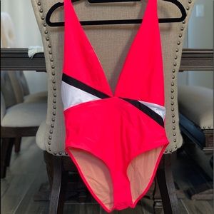 Fabletics coral b+w bathing suit